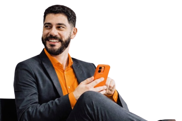 Evaristo Costa usando o ERP Bizbook